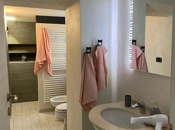 Intero :casa D D Nuova Aperturahost Rosi Omegna